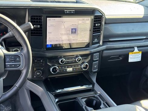 New 2026 Ford F250 Lariat w/ Chrome Package image 14