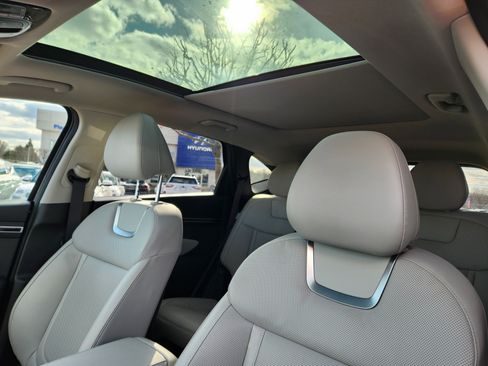 Used 2024 Hyundai Tucson Limited image 13