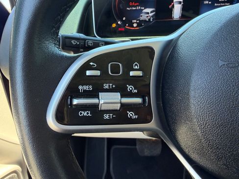 Used 2021 Mercedes-Benz GLB 250 image 16