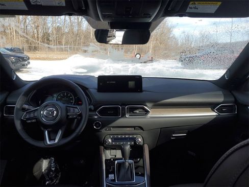 New 2025 MAZDA CX-5 Signature image 15