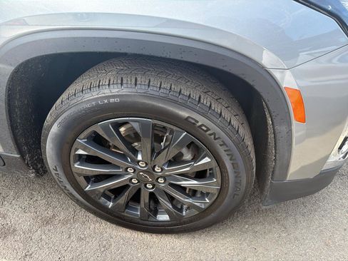 Used 2023 Chevrolet Traverse RS image 4