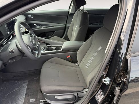 New 2026 Hyundai Elantra Blue image 10