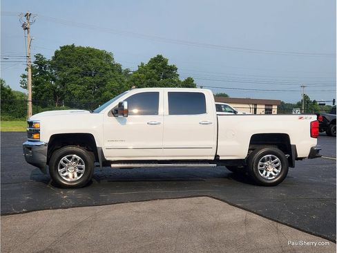 Used 2018 Chevrolet Silverado 2500 LTZ w/ Duramax Plus Package AWD/4WD image 7