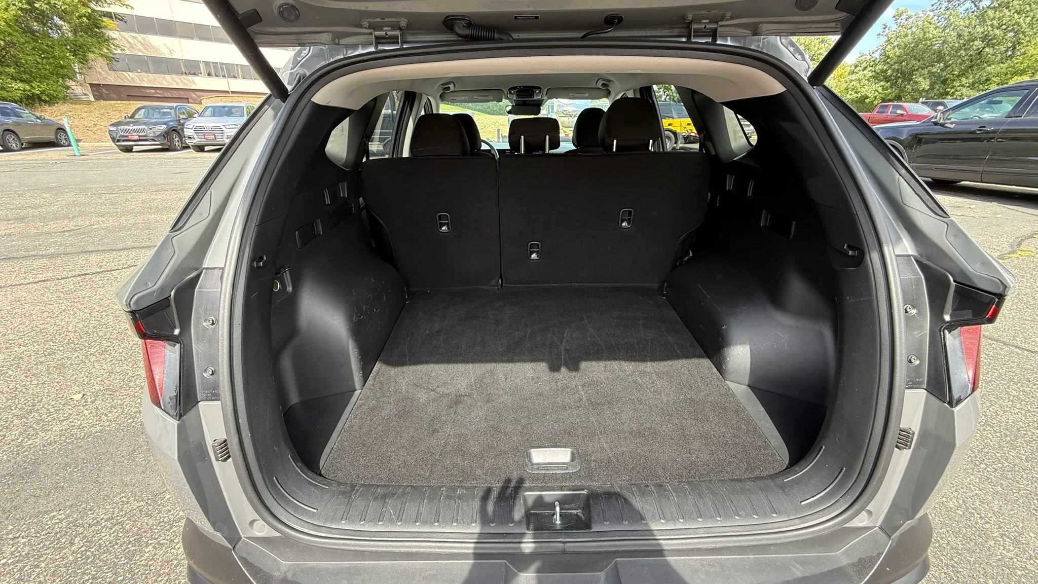 Used 2025 Hyundai Tucson SEL FWD image 32