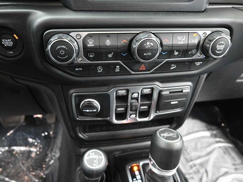 Used 2019 Jeep Wrangler Unlimited Sport S AWD/4WD image 20