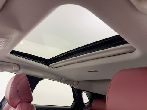 Used 2024 MAZDA CX-30 AWD 2.5 S w/ Preferred Package image 16