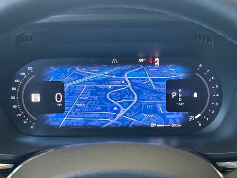 Certified 2025 Volvo XC60 B5 Plus AWD/4WD image 31