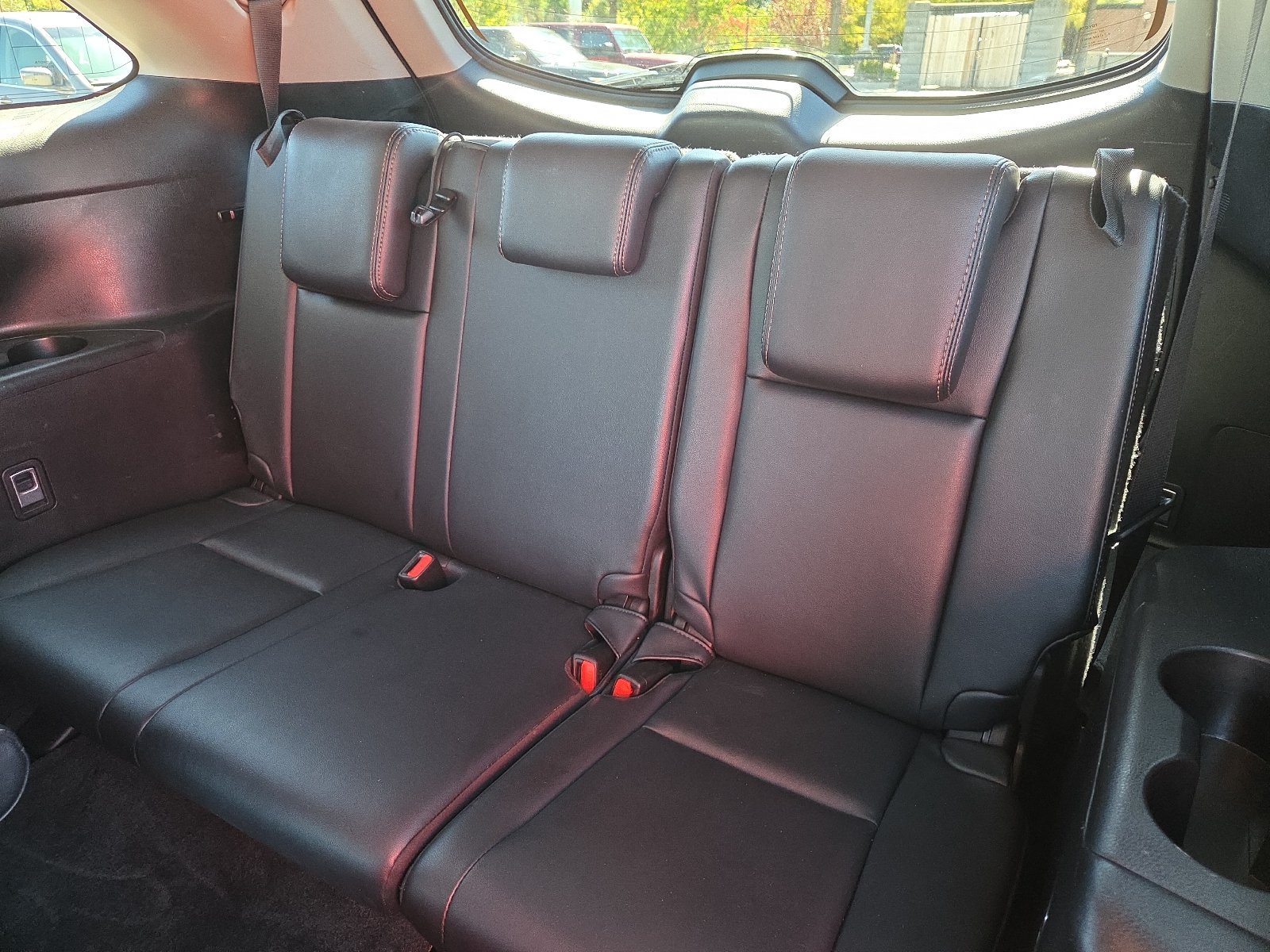 Used 2018 Toyota Highlander XLE FWD image 11