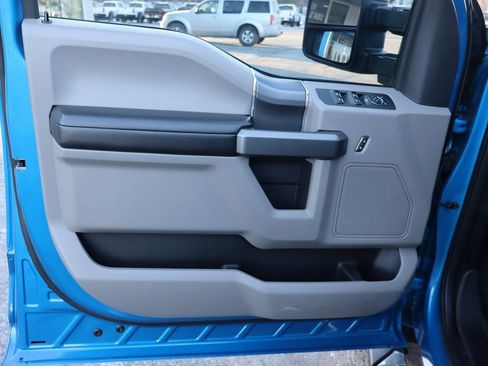 Used 2019 Ford F150 XLT w/ Equipment Group 302A Luxury image 26