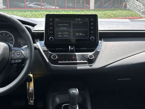 Certified 2020 Toyota Corolla LE FWD image 23