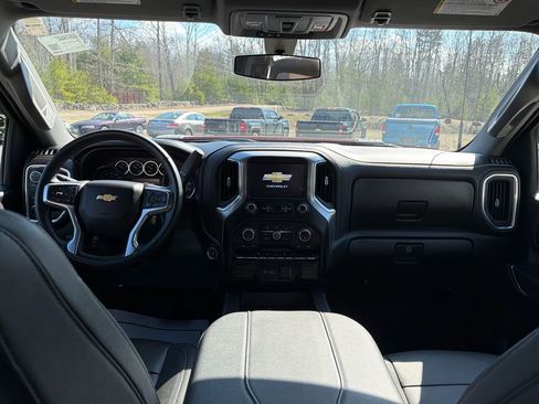 Certified 2023 Chevrolet Silverado 2500 LT w/ Convenience Package AWD/4WD image 17