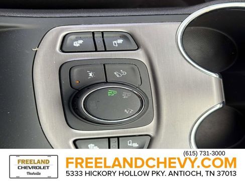 Used 2023 GMC Terrain AT4 AWD/4WD image 33