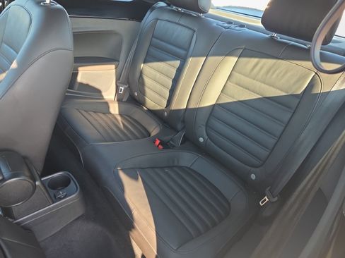 Used 2012 Volkswagen Beetle Turbo FWD image 16