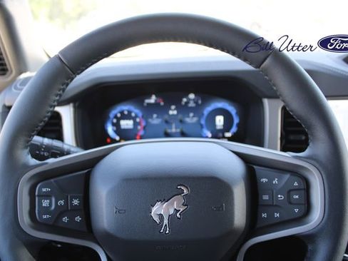 New 2026 Ford Bronco Outer Banks AWD/4WD image 18
