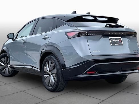 Used 2025 Nissan Ariya Platinum AWD/4WD image 11