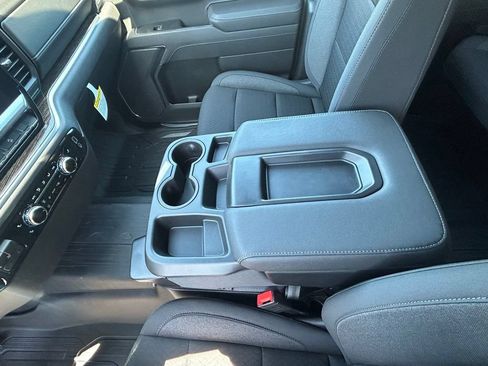 New 2026 GMC Sierra 1500 SLE w/ X31 Off-Road Package AWD/4WD image 23