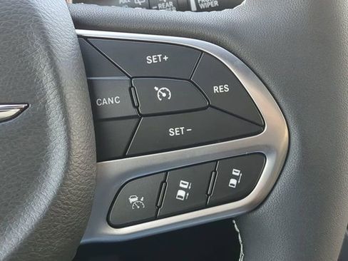 New 2026 Chrysler Voyager LX FWD image 31