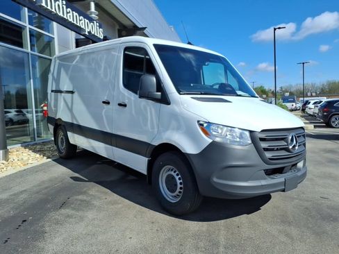 Used 2026 Mercedes-Benz Sprinter 2500 image 8