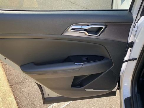 Used 2023 Kia Sportage SX FWD image 10