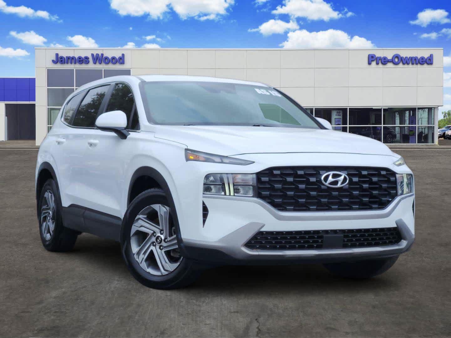 Used 2021 Hyundai Santa Fe SE FWD image 3