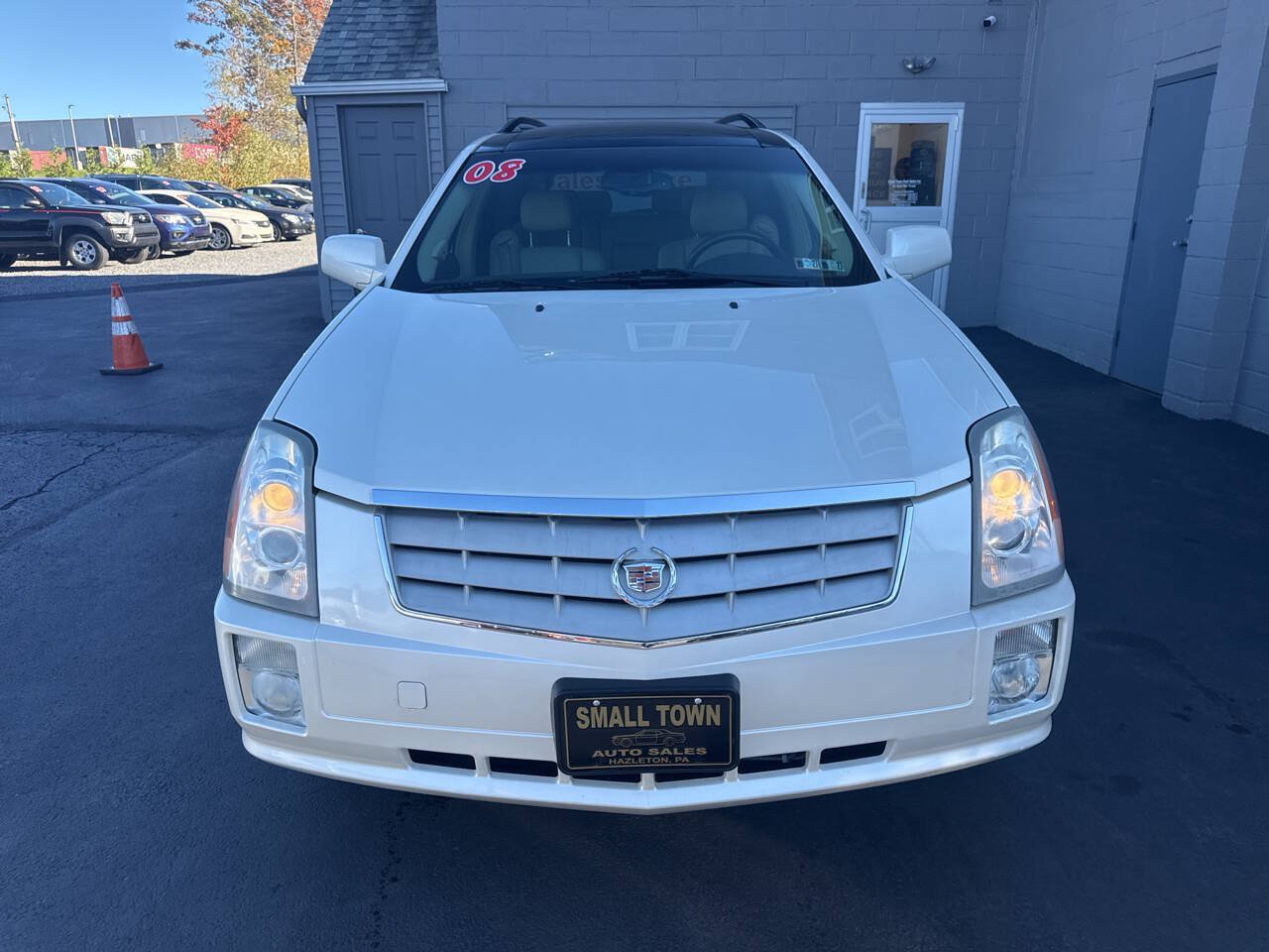 Used 2008 Cadillac SRX AWD w/ Utility Package image 2