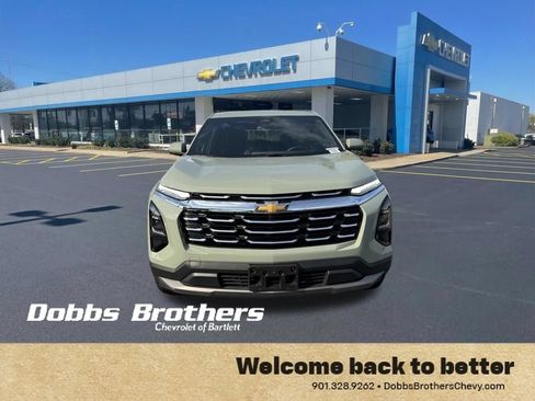 Used 2026 Chevrolet Equinox LT w/ Convenience Package II AWD/4WD image 2