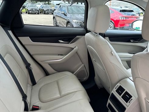 Used 2022 Jaguar F-PACE S AWD/4WD image 8
