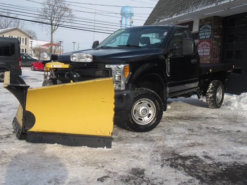 Used 2017 Ford F350 XL image 27