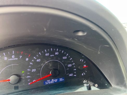 Used 2010 Toyota Camry image 18