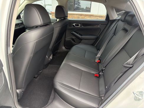 Used 2024 Honda Civic Touring image 5