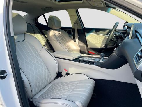 Used 2021 Genesis G70 3.3T w/ Prestige Package image 30