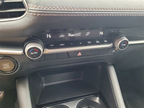 Used 2024 MAZDA MAZDA3 s image 19