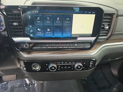 Used 2022 Chevrolet Silverado 1500 LT AWD/4WD image 25