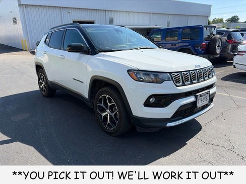 Used 2024 Jeep Compass Limited AWD/4WD image 1