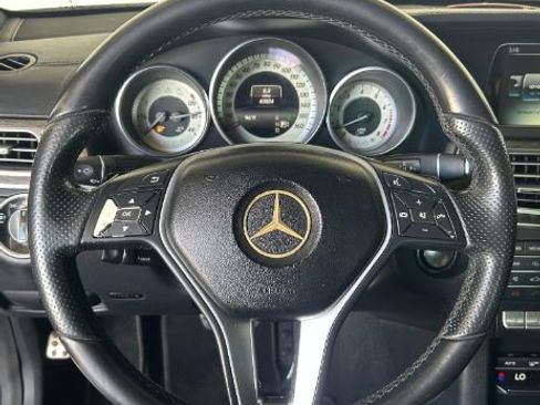 Used 2016 Mercedes-Benz E 400 Sedan image 8