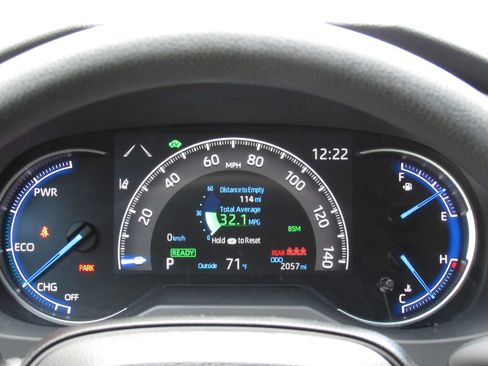Certified 2025 Toyota RAV4 LE AWD/4WD image 21