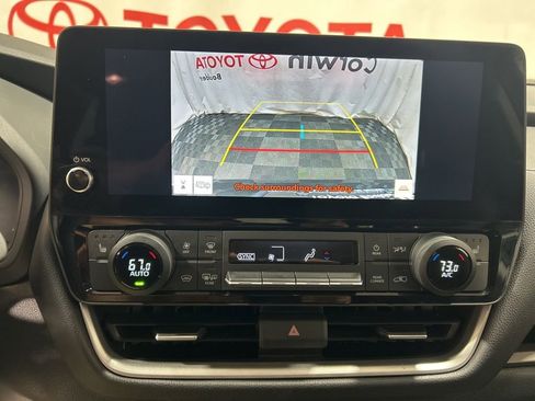 Used 2025 Toyota Grand Highlander XLE image 30