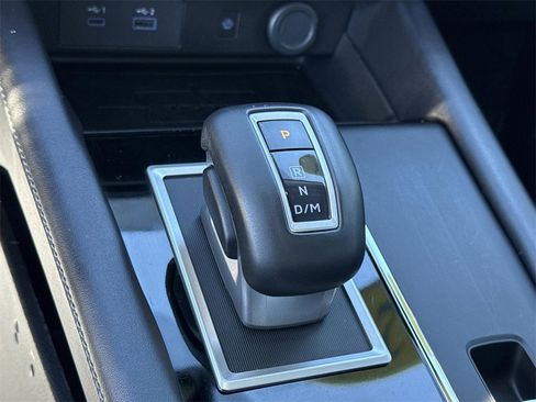 Used 2024 Mitsubishi Outlander SE image 36