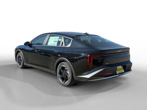 New 2026 Kia K4 EX image 3