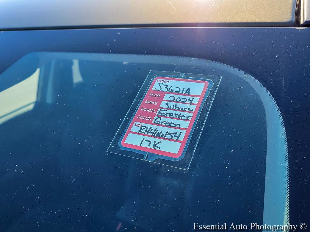 Used 2024 Subaru Forester Premium AWD/4WD image 17