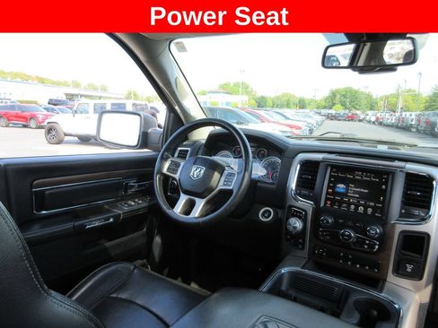 Used 2017 RAM 1500 Laramie w/ Convenience Group AWD/4WD image 29