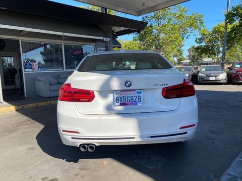 Used 2017 BMW 330i Sedan RWD image 12