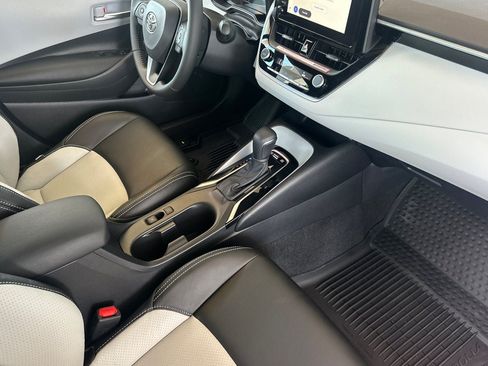 New 2026 Toyota Corolla SE w/ SE Premium Package FWD image 18