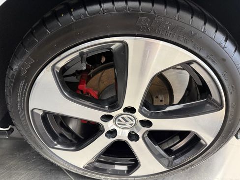 Used 2015 Volkswagen GTI S FWD image 28