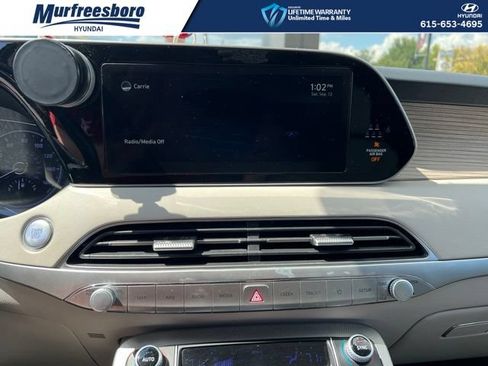 Used 2022 Hyundai Palisade SEL w/ Premium Package FWD image 13