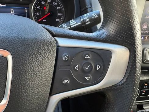 Used 2023 GMC Terrain SLE FWD image 19