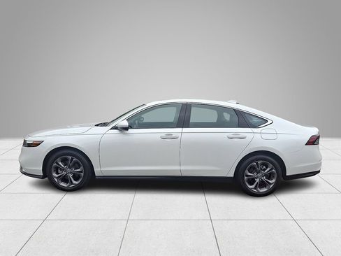Used 2024 Honda Accord EX image 8