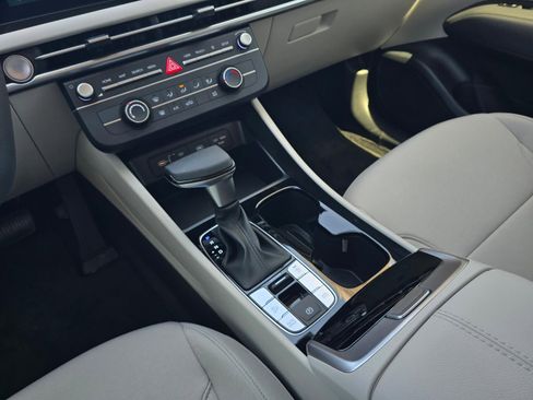 New 2026 Hyundai Tucson SE image 16