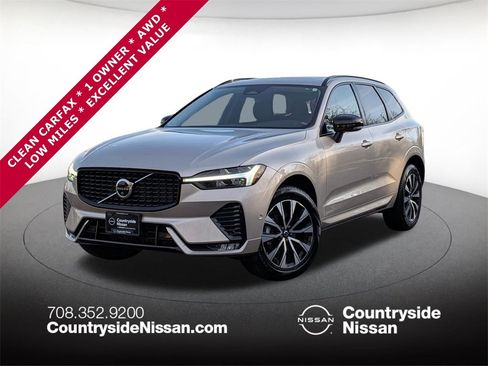 Used 2025 Volvo XC60 B5 Plus image 1