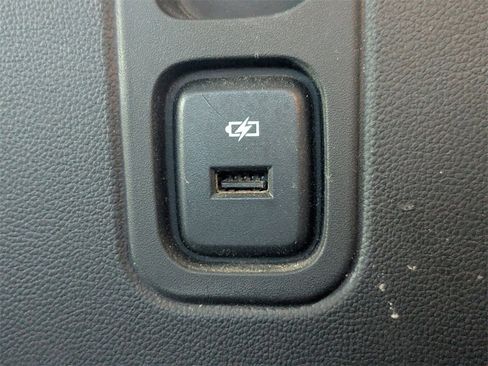 Used 2019 Chevrolet Traverse LS image 17